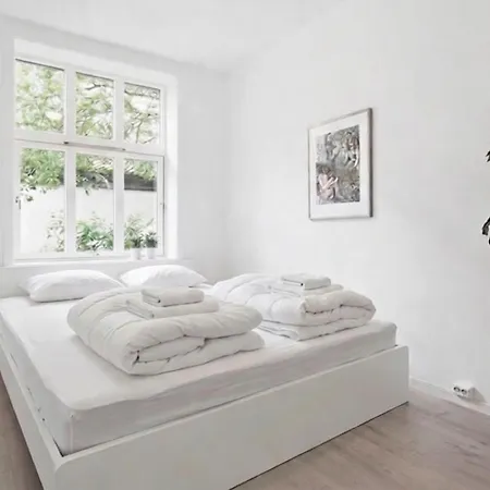 Spacious 3 Bedroom In The Heart Of Apartman Bergen